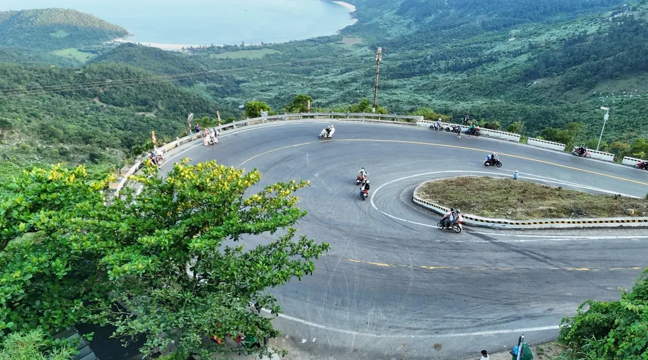 公路与汽车拍摄